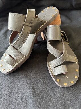 See By Chloé Dark Gray Leather Cross-Strap Studded Slide Sandals